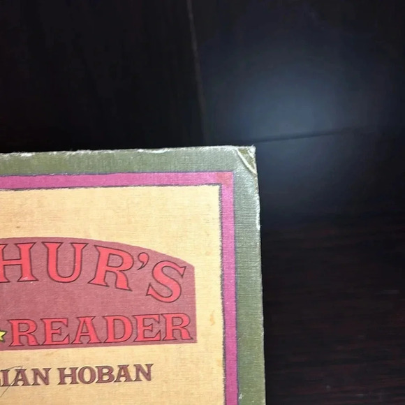 Two I can read books by Arthur’s Halloween Costume Arthur’s Prize Reader - Picture 6 of 9